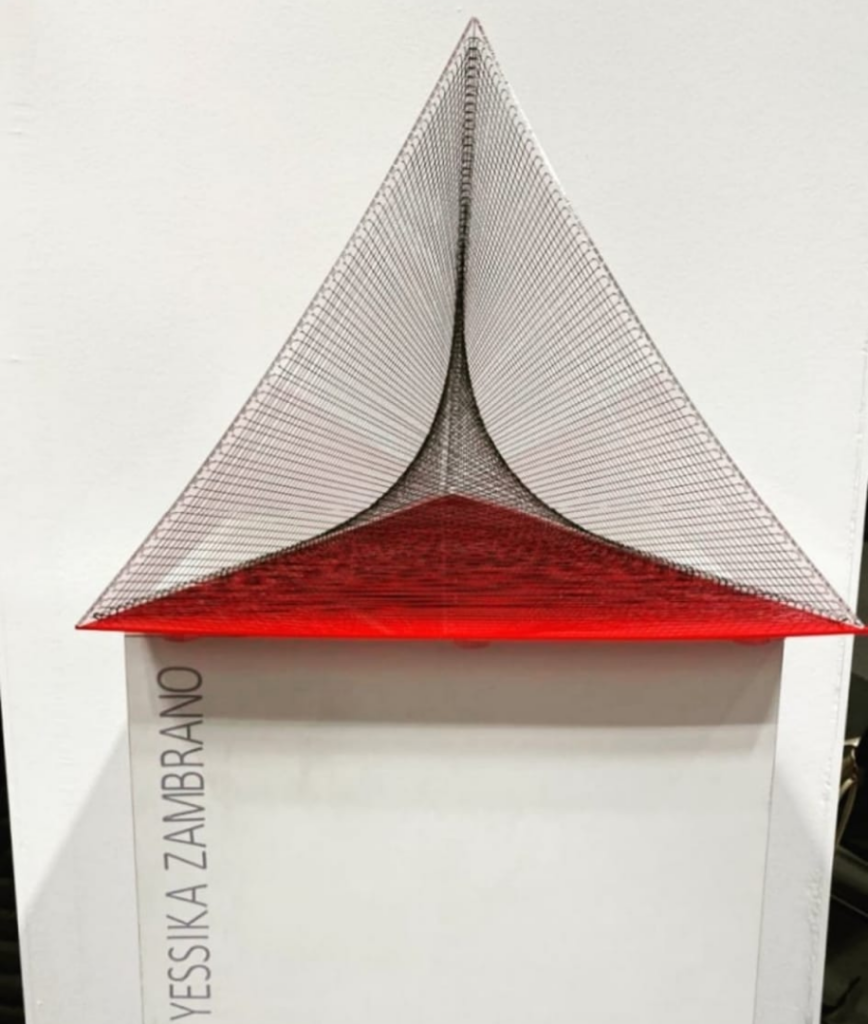 escultura geométrica yessika zambrano